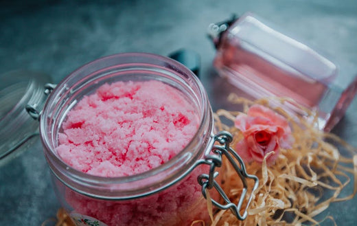 homemade pink Old Rose Bath Salts recipe in jar 